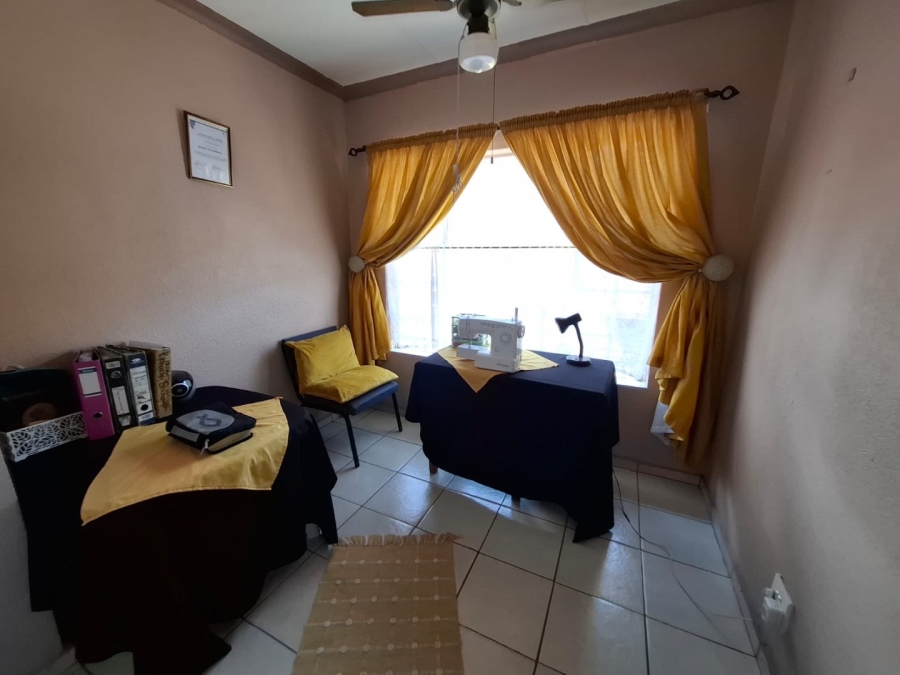 4 Bedroom Property for Sale in Safari Gardens North West